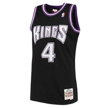 Load image into Gallery viewer, 4 - Men's Mitchell &amp; Ness Chris Webber Black Sacramento Kings 2000-01 Hardwood Classics Swingman Jersey