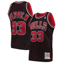 Load image into Gallery viewer, 33 - Men's Mitchell &amp; Ness Scottie Pippen Black Chicago Bulls 1995-96 Hardwood Classics Authentic Jersey - Black