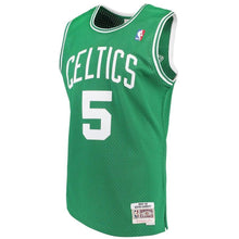 Load image into Gallery viewer, 5  - Men's Mitchell &amp; Ness Kevin Garnett Kelly Green Boston Celtics 2007-08 Hardwood Classics Swingman Jersey - Green